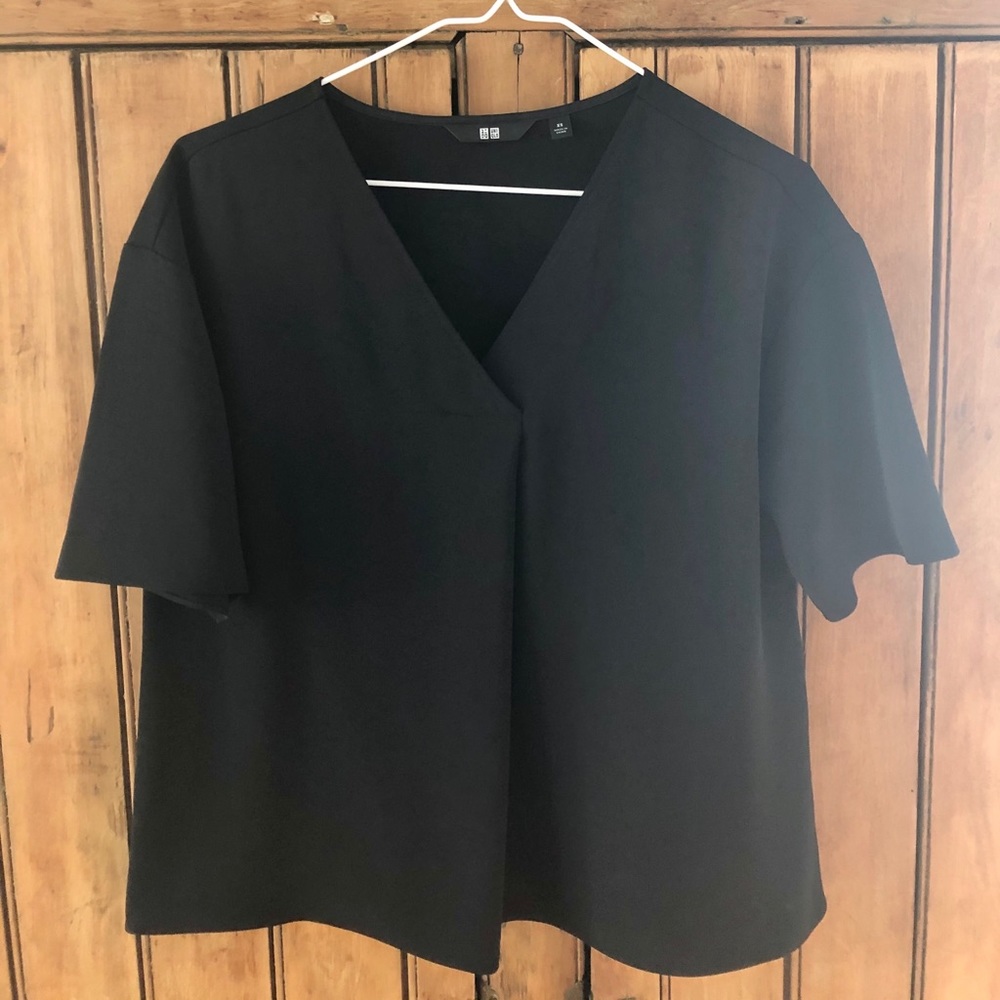 UNIQLO V-Neck Blouse